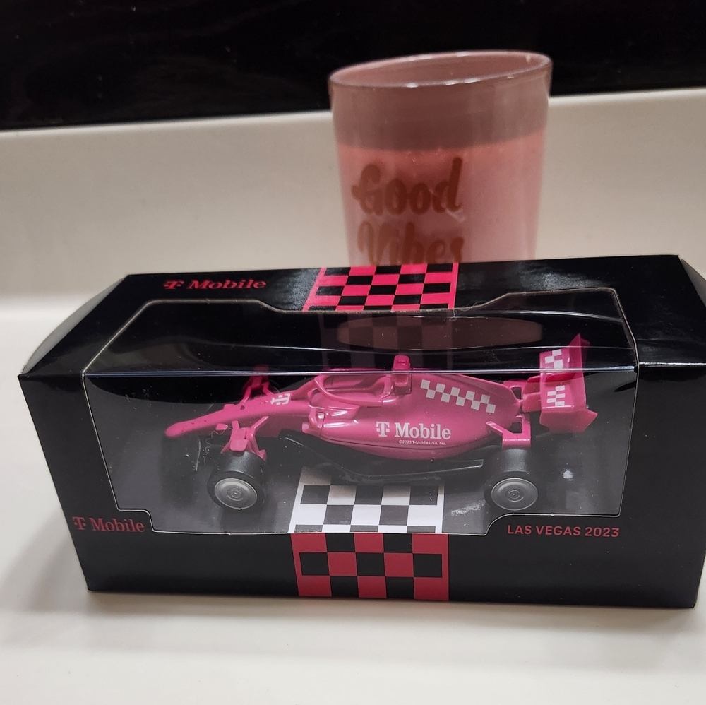Formula 1 T-Mobile Exclusive Rare Official Promo Race Car Las Vegas 2023 NM HTF
